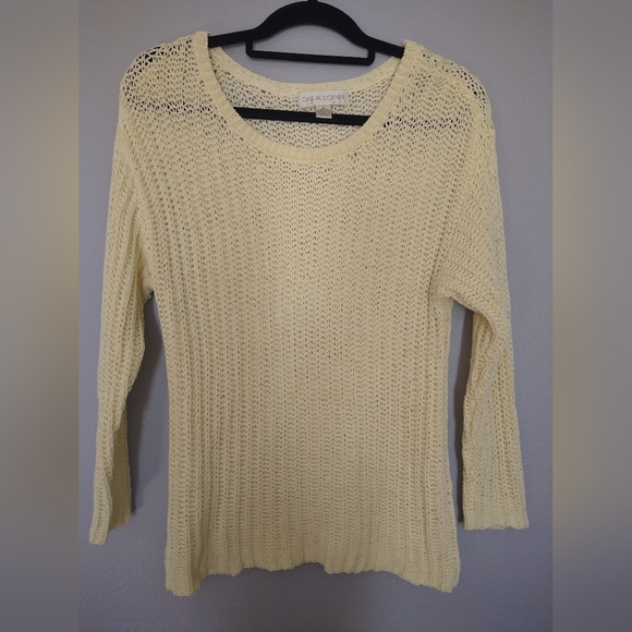 Beautiful pale yellow Casual corner open knit weave sweater, size M. - Picture 1 of 5